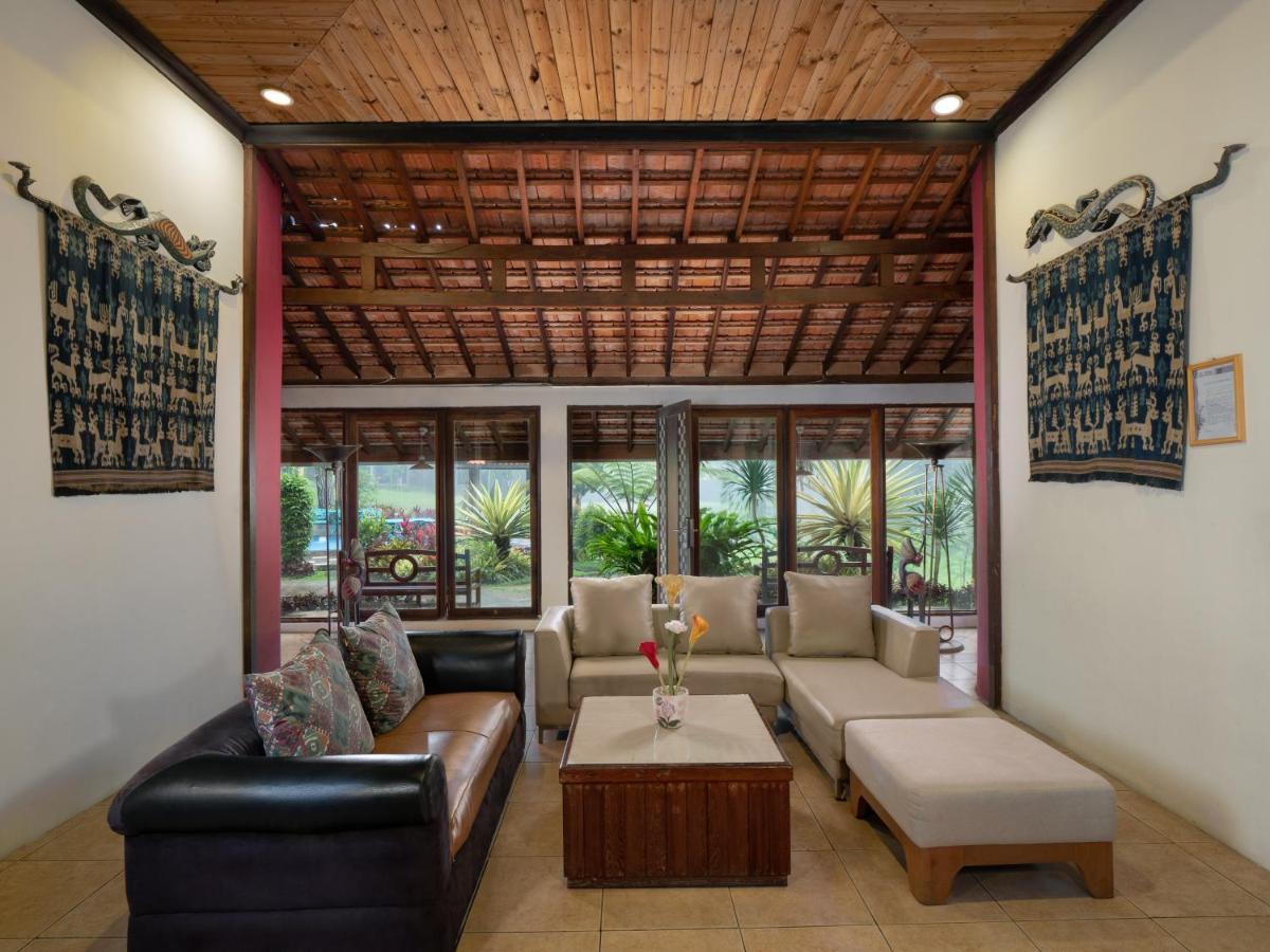 The Village Resort בוגור מראה חיצוני תמונה