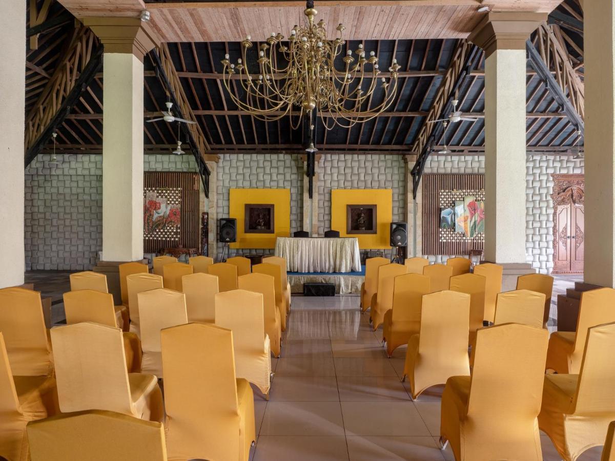 The Village Resort בוגור מראה חיצוני תמונה