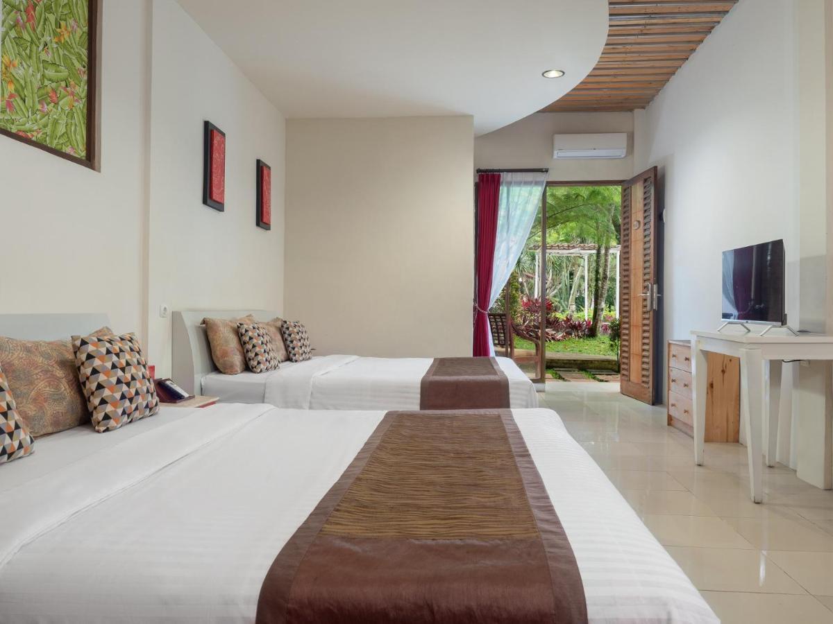 The Village Resort בוגור מראה חיצוני תמונה