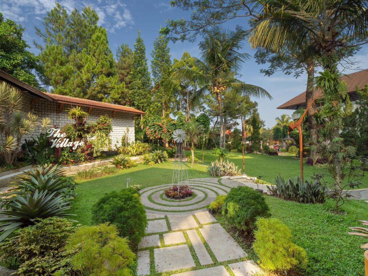 The Village Resort בוגור מראה חיצוני תמונה