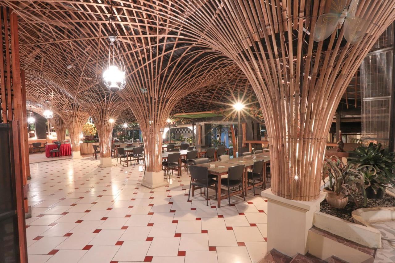The Village Resort בוגור מראה חיצוני תמונה